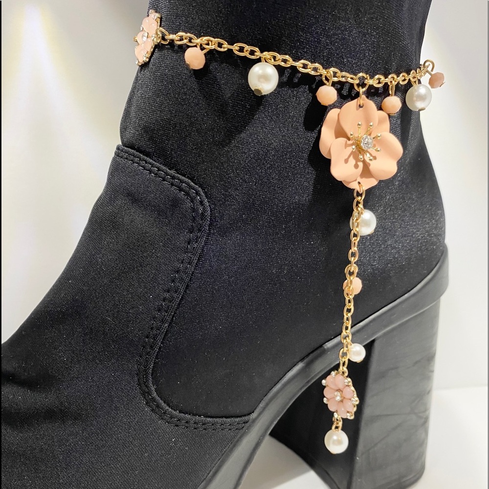 NEW floral boot bracelet gold tone flower Pearl